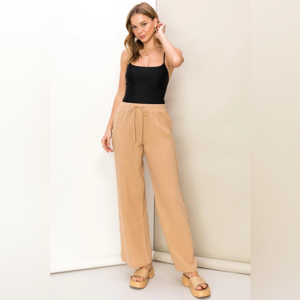 RELAXED DAYS LOW-RISE COVER-UP BEACH PANTS